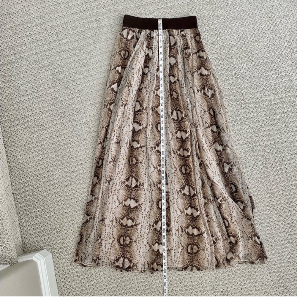 NWOT White House Black Market Snake Print Maxi Skirt - Picture 7 of 7